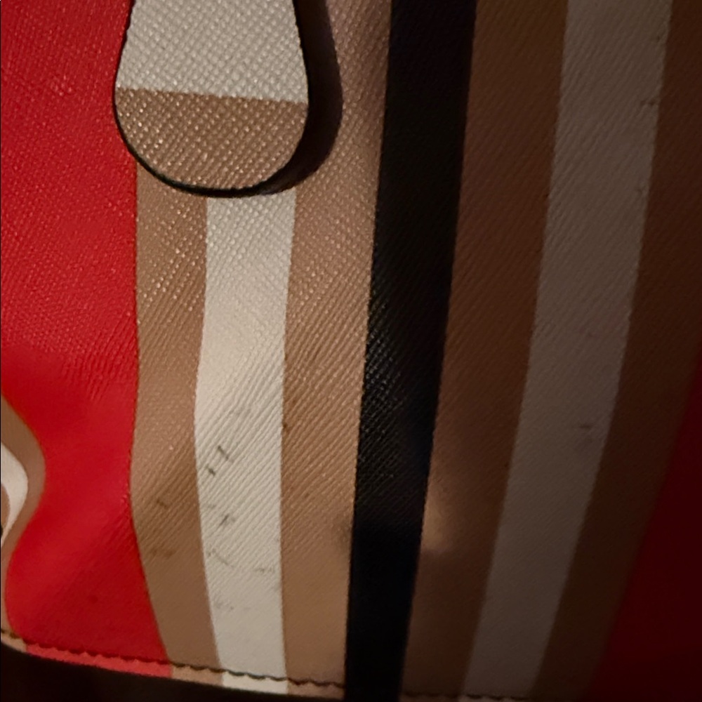 GUESS Red and Cream Striped Shoulder Bag with Gold Handles - Picture 8 of 16